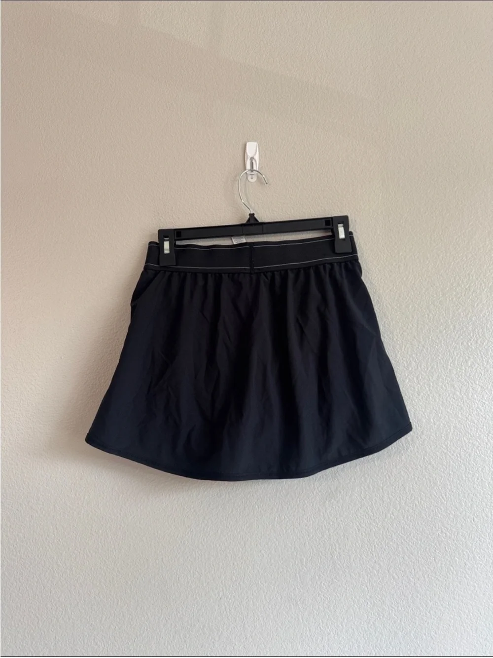 ALO Yoga Black Athletic Skort - Lightweight Performance Skirt